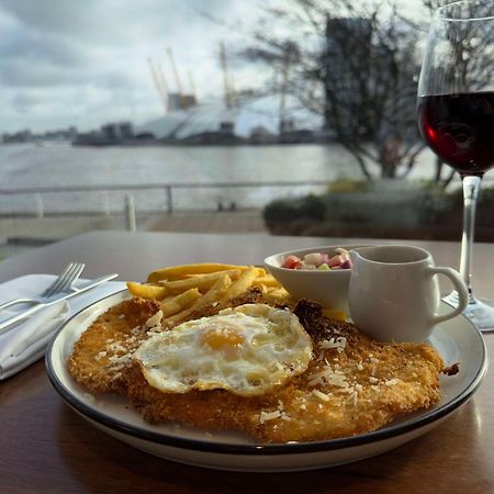 Radisson Blu Hotel, London Canary Wharf East Ngoại thất bức ảnh