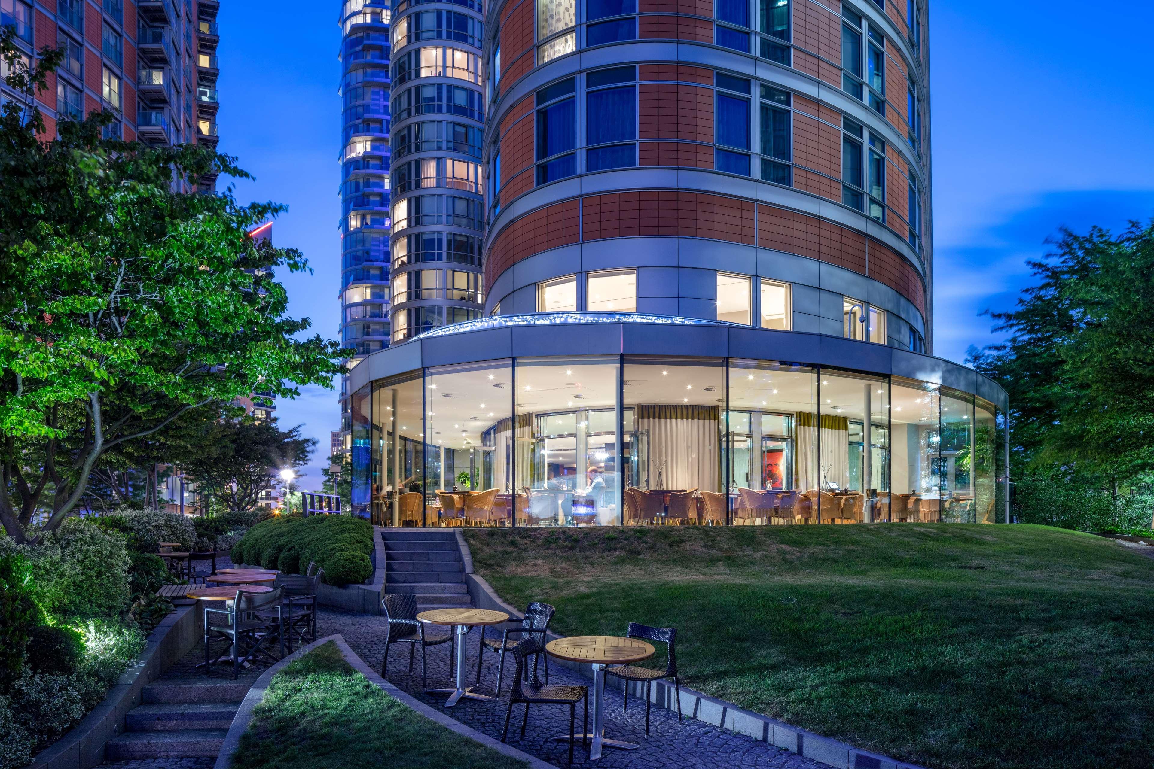 Radisson Blu Hotel, London Canary Wharf East Ngoại thất bức ảnh