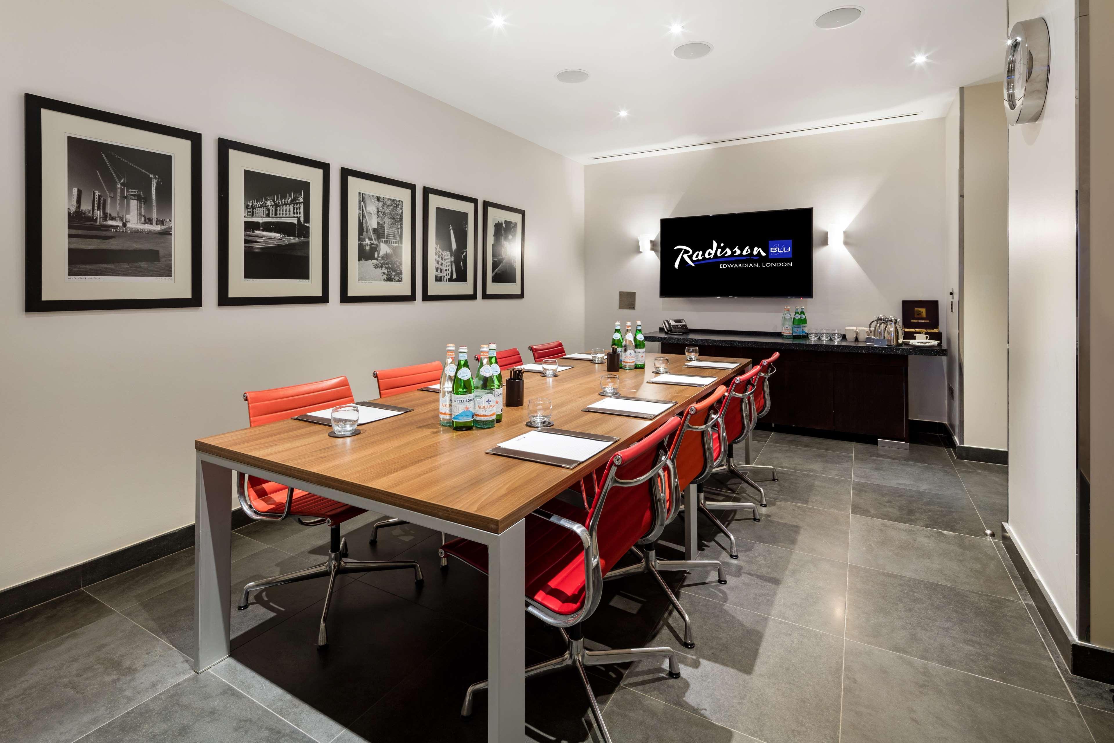 Radisson Blu Hotel, London Canary Wharf East Ngoại thất bức ảnh